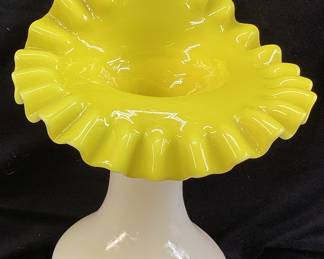 9’’ FENTON YELLOW OVERLAY JACK IN THE PULPIT JIP VASE