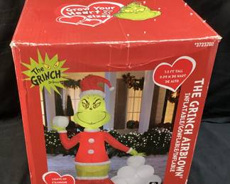 7’ INFLATABLE CHRISTMAS GRINCH w BOX
