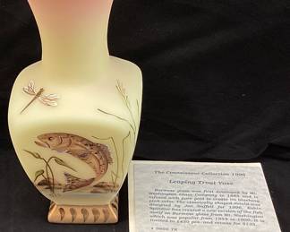 FENTON CONNOISSEUR COLLECTION BURMESE LEAPING TROUT VASE #134/1450, 8’’H