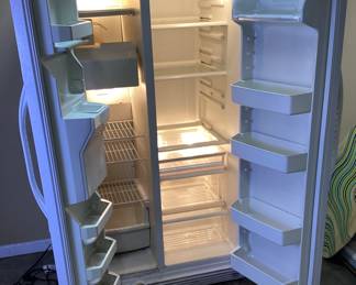 KENMORE DOUBLE DOOR REFRIGERATOR