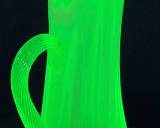 1988 FENTON TOPAZ CACTUS OPALESCENT URANIUM GLASS WATER SET INCLUDES 13.5’’h PITCHER WITH 6 GOBLETS 6’’h