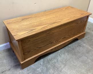 HARDWOOD BLANKET CHEST