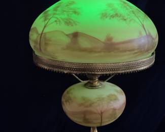 1973 FENTON URANIUM BURMESE STUDENT LAMP, HAND PAINTED MOUNTAIN SCENE, SIGNED BY ARTIST