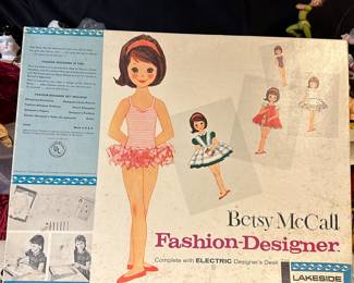 Vintage 1960s Betsy McCall Fashion Designer toy.