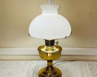 Vintage brass Aladdin lamp