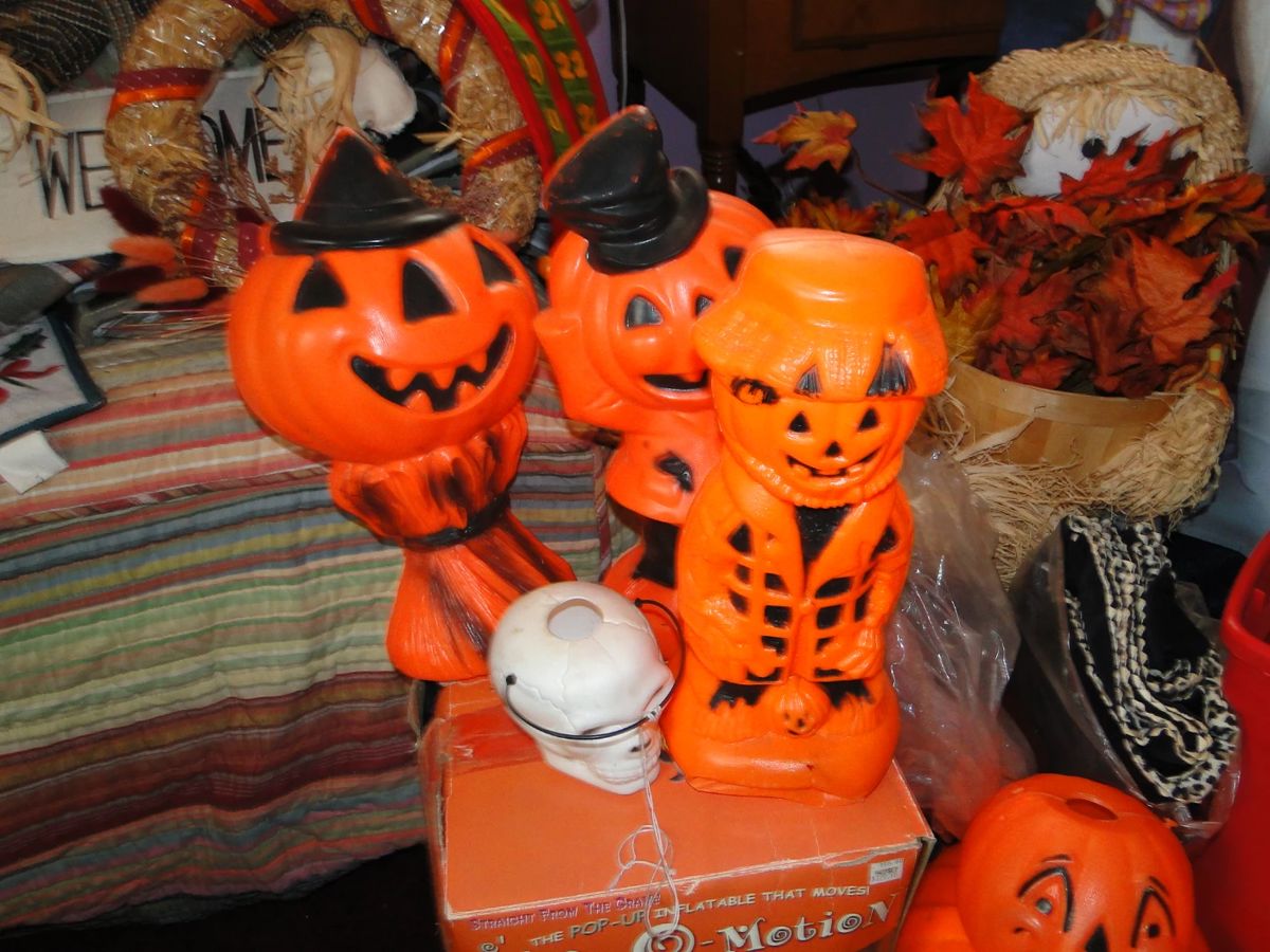Vintage Halloween Blo Molds