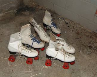 Roller derby skates
