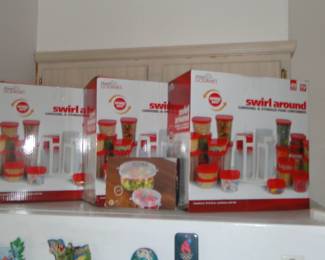 Plastic container storage
