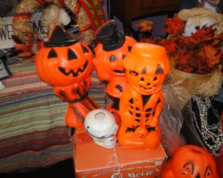 Vintage Halloween Blo Molds