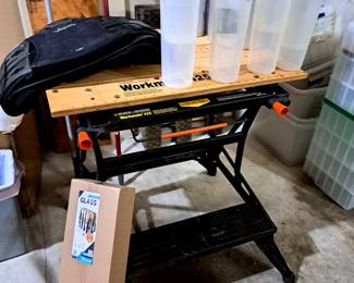 Black and Decker Work bench