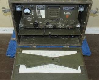 1940's U.S. Army Radio Receiver w/Original Wood Crate