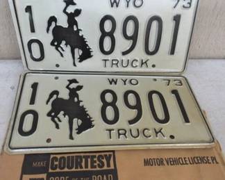 NOS 1973 Wyoming Truck License Plates w/Original Envelope