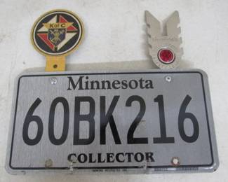 Minnesota Collector License Plate w/2 Toppers