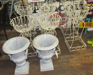 Urns & Flower Baskets