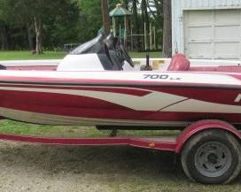2002 - 17.5' Nitro 700 LX Fiberglass Bass Boat & Trailer w/2003 Tracker by Mercury 75 HP.  2 Stroke Motor w/Stainless Steel Prop - Garmin Striker Depth Finder - Foot Controlled Trolling Motor - Live Well