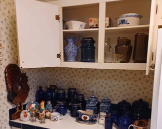 More of the kitchen items
