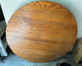 round Oak table and base