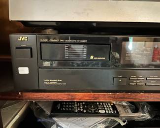 JVC 6 disc changer
