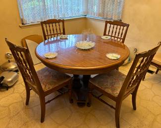 Ethan Allen dining table.
