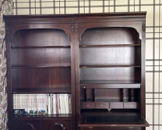 Ethan Allen bookshelves/desk.