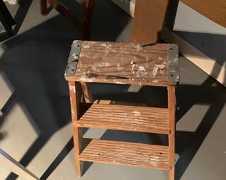 Small step ladder
