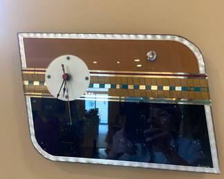 Beaux glass clock