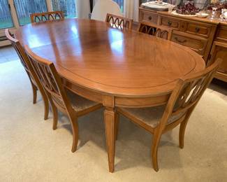 Wooden Dining Room Table W/ 6 Chairs