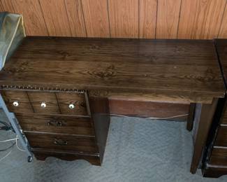 Country Desk W/ White Porcelain Knobs