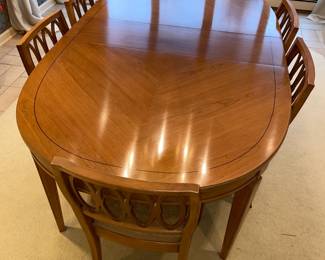 Wooden Dining Room Table W/ 6 Chairs