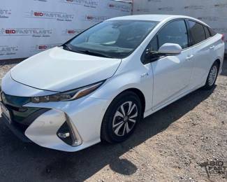 100 2018 Toyota Prius Prime