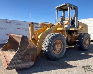 70 1995 Case 621B Loader