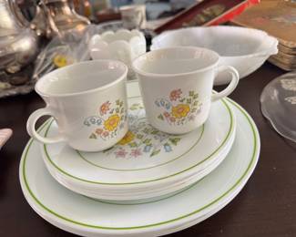 Vintage Corelle dishes