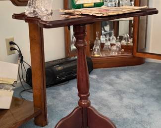 Bombay Company accent table