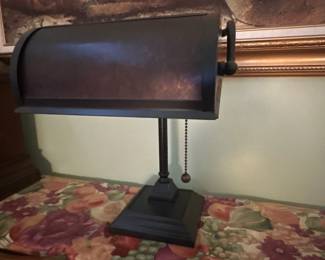Table lamp