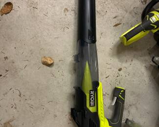 Ryobi leaf blower