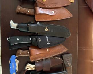 SELECTION OF QUALITY KNIVES