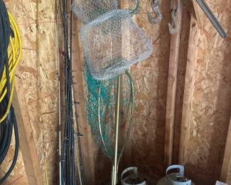 Fishing reels