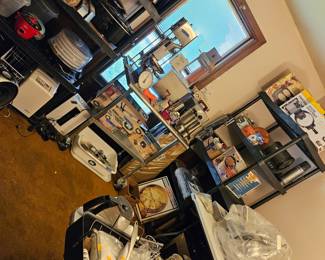 GIGANTIC SELECTION OF ITEMS FOR COOKING