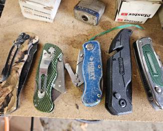 knives