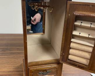 wood jewelry box