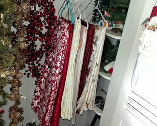 ....and holiday table cloths!