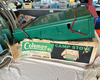 Excellent Coleman camp stove
