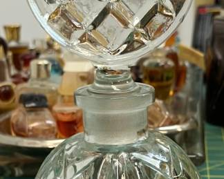 Vintage Pressed Glass Perfume Bottle with Waffle Pattern Dauber AAA2235