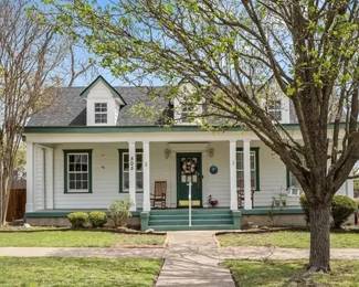 north 7 house