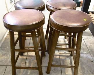 4 low bar stools,accualy there are five.