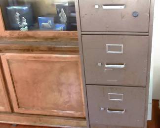 4 drawer metal filing cabinet.