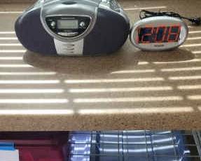 Durabrand CD Radio Player Sharp Alarm Clock Tested