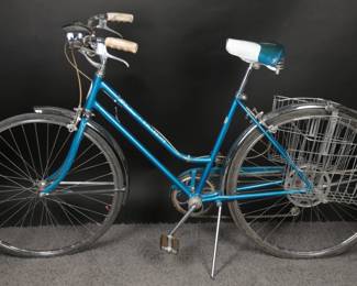 Vintage 1960s Schwinn Collegiate Cruiser Bicycle
