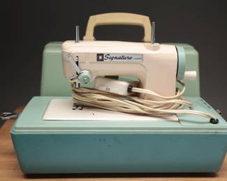 1960s Montgomery Ward Signature Junior Sewing Machine