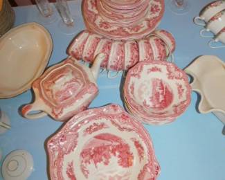 VINTAGE JOHNSON BROTHERS "OLD BRITAIN CASTLES" PINK DINNERWARE